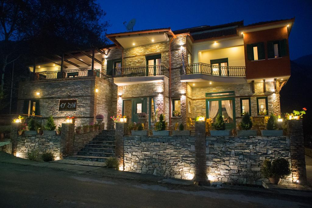 Evzin Hotel Loutraki  Exterior photo
