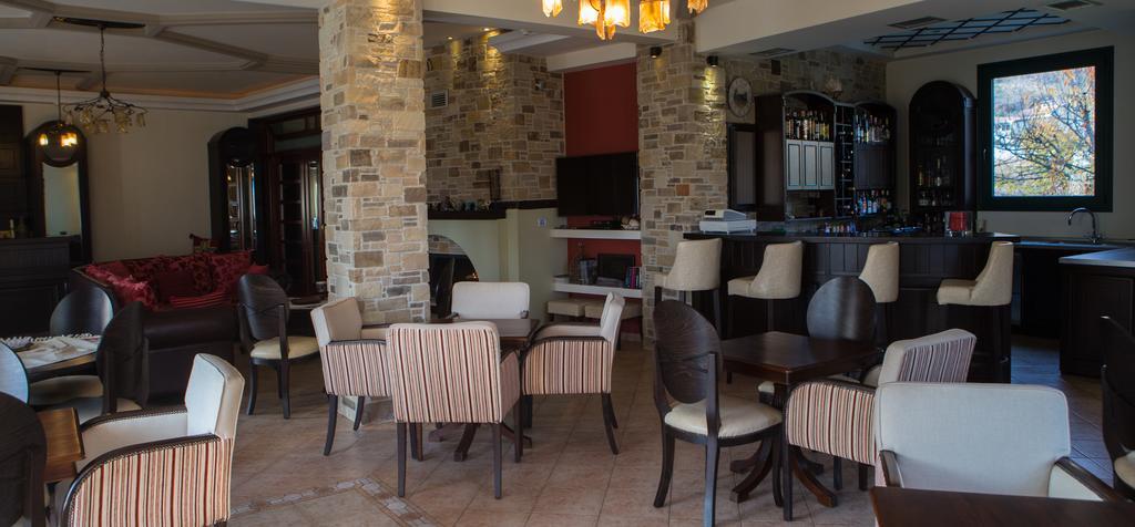 Evzin Hotel Loutraki  Exterior photo